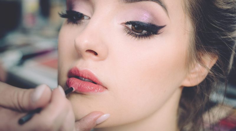 Cruelty-Free and Fabulous: The Hottest Makeup Guide to Ethical Beauty Trends
